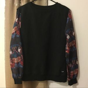 NEFF women’s sweater